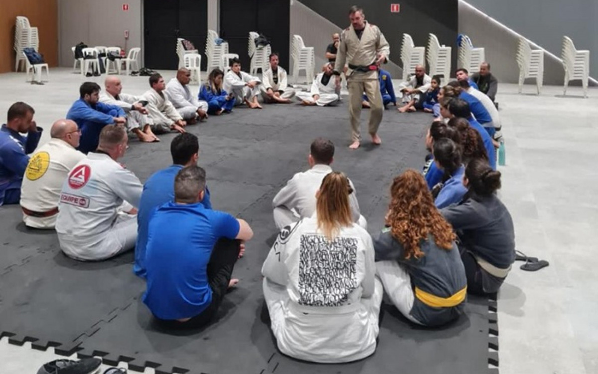 Felipe Oliveira é pastor e faixa-preta de Jiu-Jitsu 

