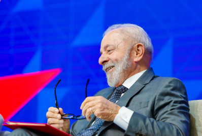 Presidente Lula nomeia duas mulheres para compor STJ e TSE