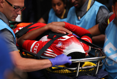 Após fratura na perna, jogador do Bayern é operado e inicia tratamento 