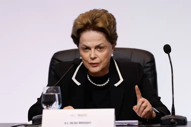 Dilma: Banco do Brics terá 30% da carteira em moedas locais em 2026