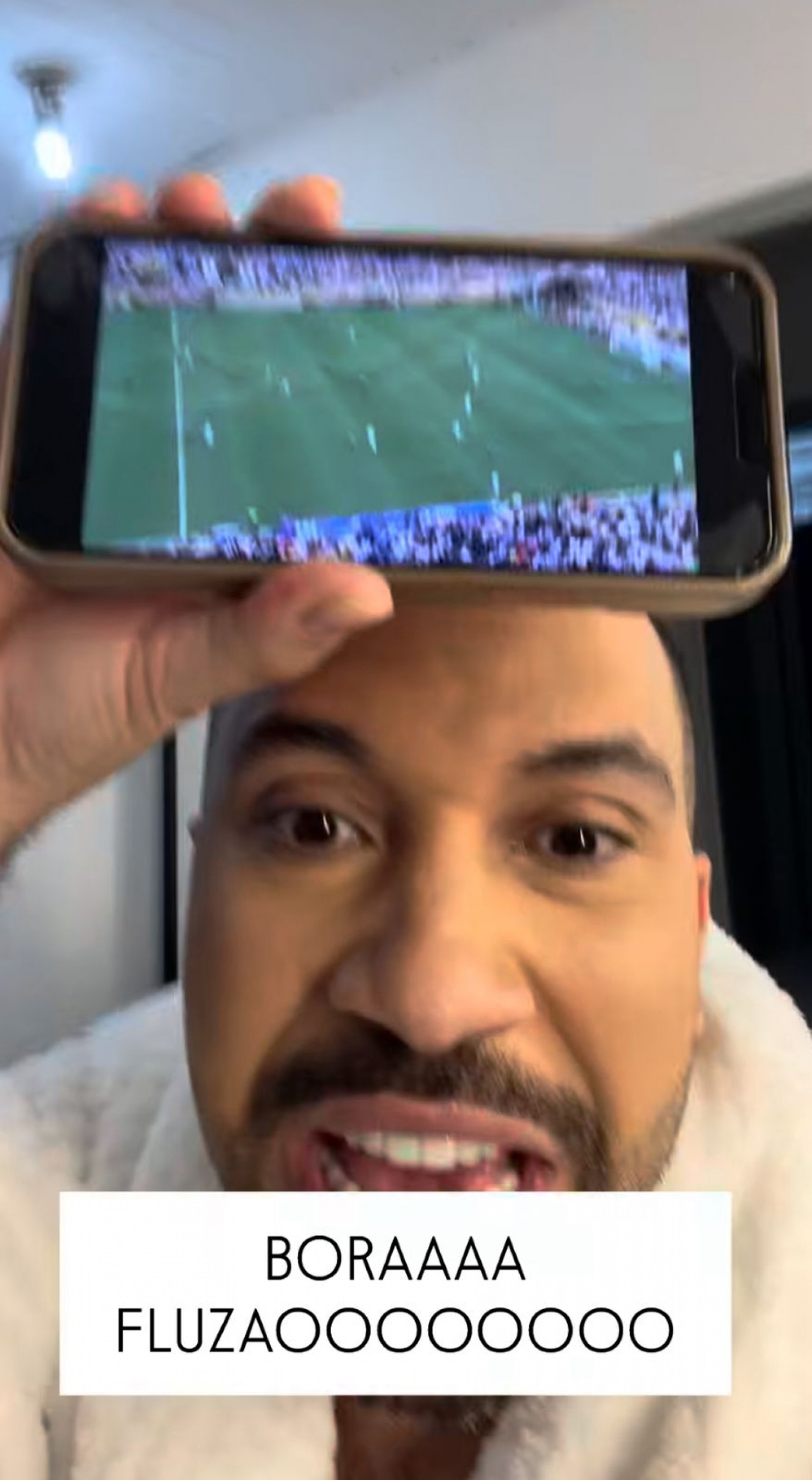 Gil do Vigor celebrou vitória de Fluminense nas redes sociais