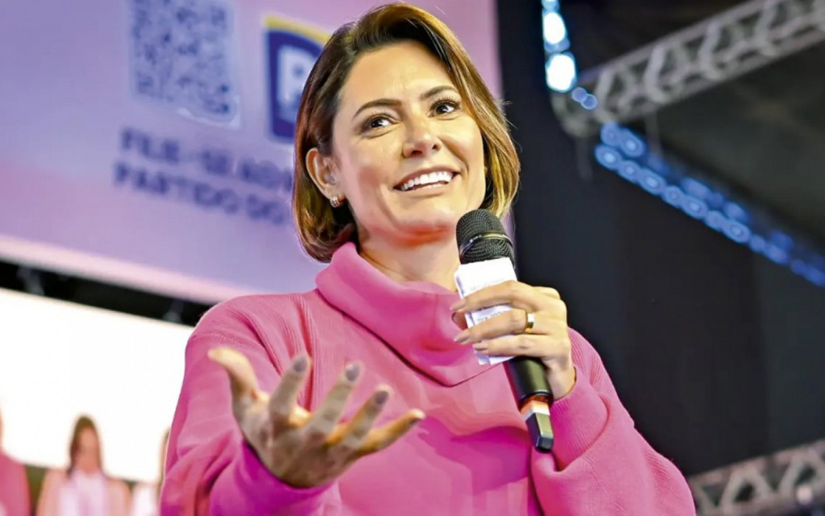 No evento, o líder do PL elogiou Michelle e disse que ela é uma \