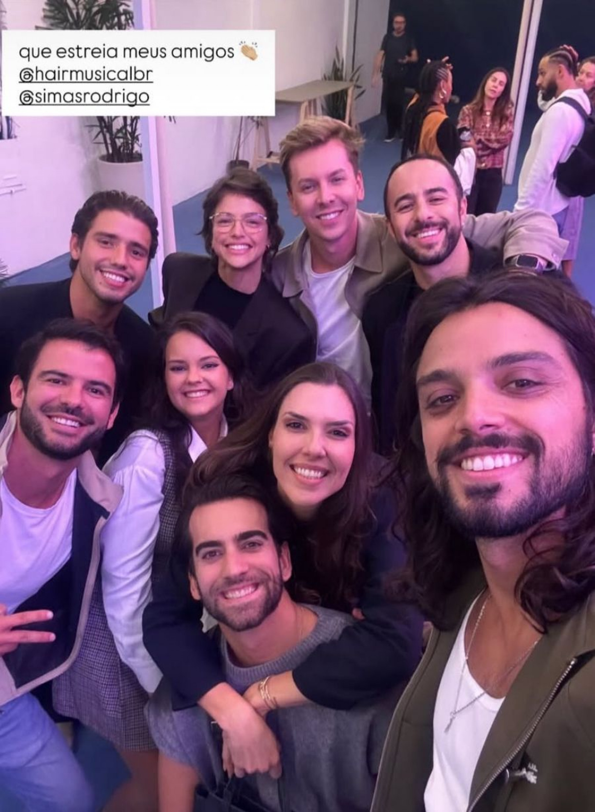 Rodrigo Simas posou em clique nos bastidores do espetáculo - Reprodução / Instagram