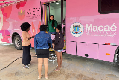 Ônibus Rosa leva atendimento gratuito ao Parque Aeroporto em Macaé