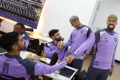 Após eliminação no Mundial, Botafogo se reapresenta para a sequência da temporada