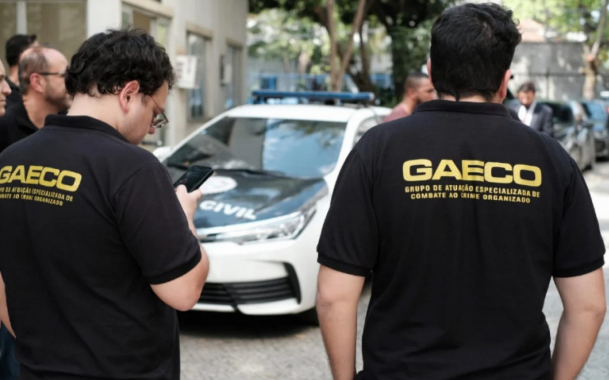 Agentes do Gaeco do MPRJ cumpriram ontem um mandado de prisão 