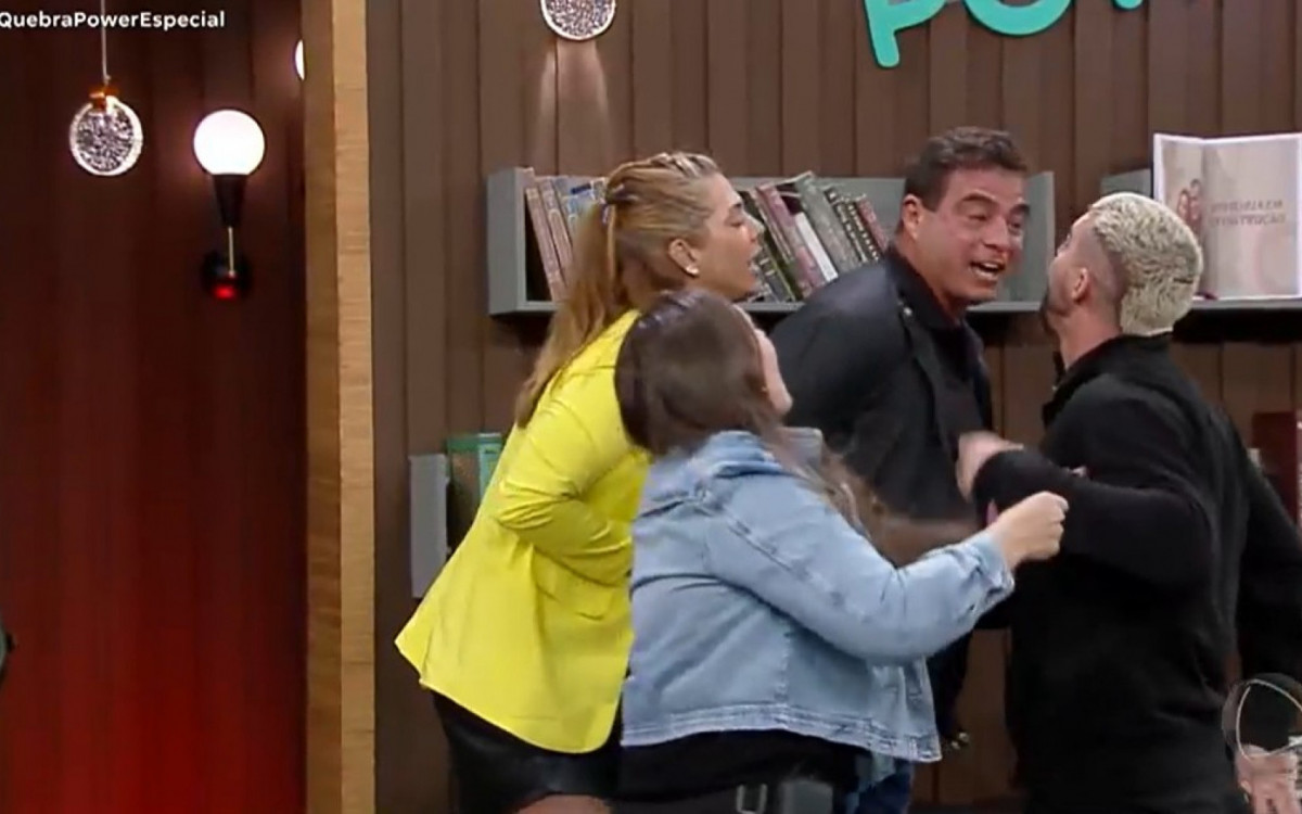 Dhomini e Radamés brigam no 'Power Couple' - Reprodução/Record