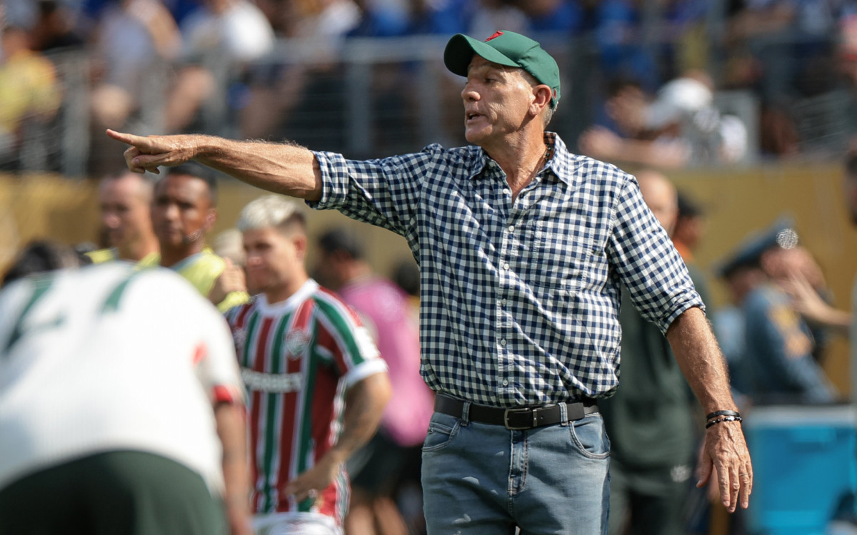 Renato Gaúcho em jogo do Fluminense contra o Chelsea