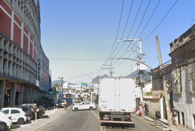 Recém-nascido é resgatado de lixeira em Benfica