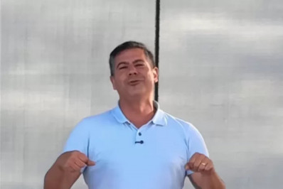 Prefeito de Cabo Frio solta o gogó para anunciar o Moto Rock 2025 