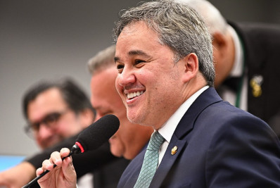 Projeto que exclui do limite fiscal gasto com terceirizado volta à Comissão do Senado