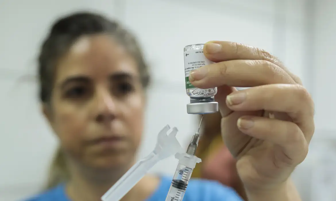 Escanteado na pandemia, Sul Global coopera por maior acesso a vacinas