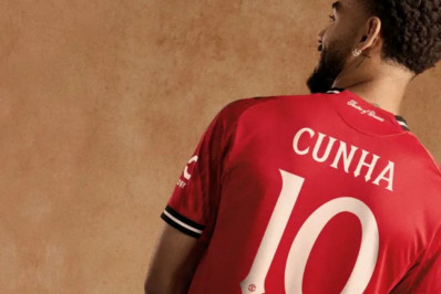 Matheus Cunha 'fura fila' e será o novo camisa 10 do Manchester United