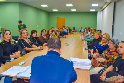 Prefeito Léo Vieira recebe comerciantes para criar ambiente favorável ao comércio meritiense