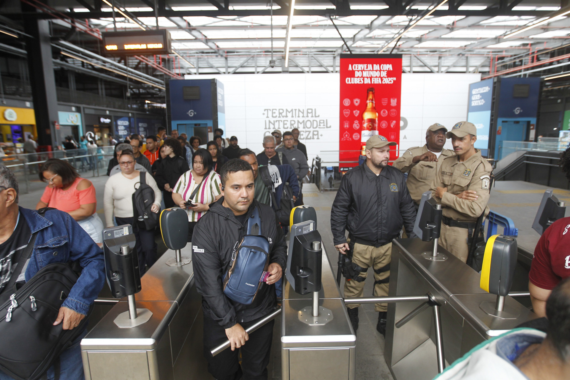 Nova etapa de fiscaliza&ccedil;&atilde;o no VLT Carioca entrou em vigor no Terminal Gentileza nesta quarta-feira (9) - Reginaldo Pimenta/Ag&ecirc;ncia O Dia