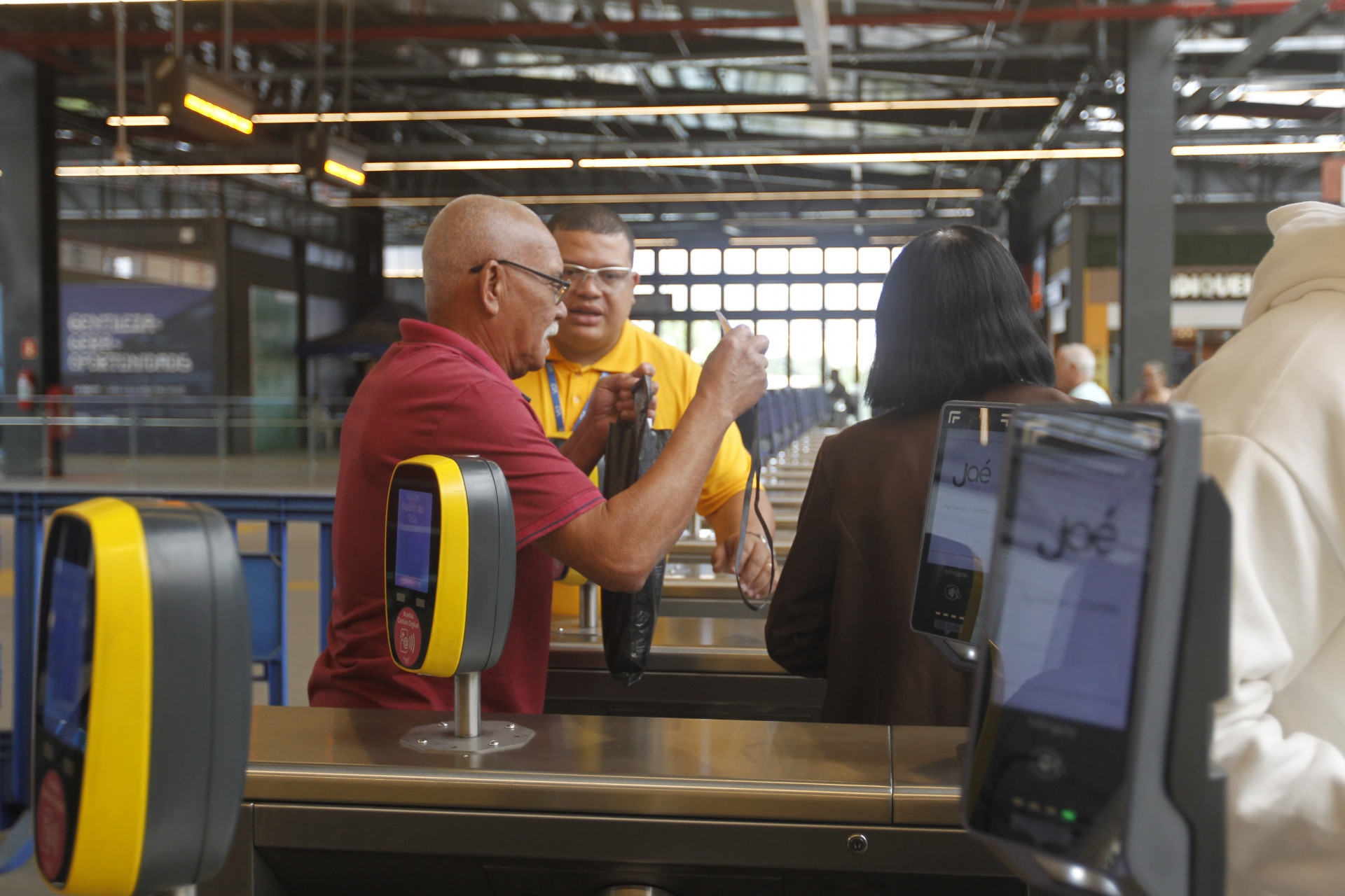 Nova etapa de fiscaliza&ccedil;&atilde;o no VLT Carioca entrou em vigor no Terminal Gentileza nesta quarta-feira (9) - Reginaldo Pimenta/Ag&ecirc;ncia O Dia