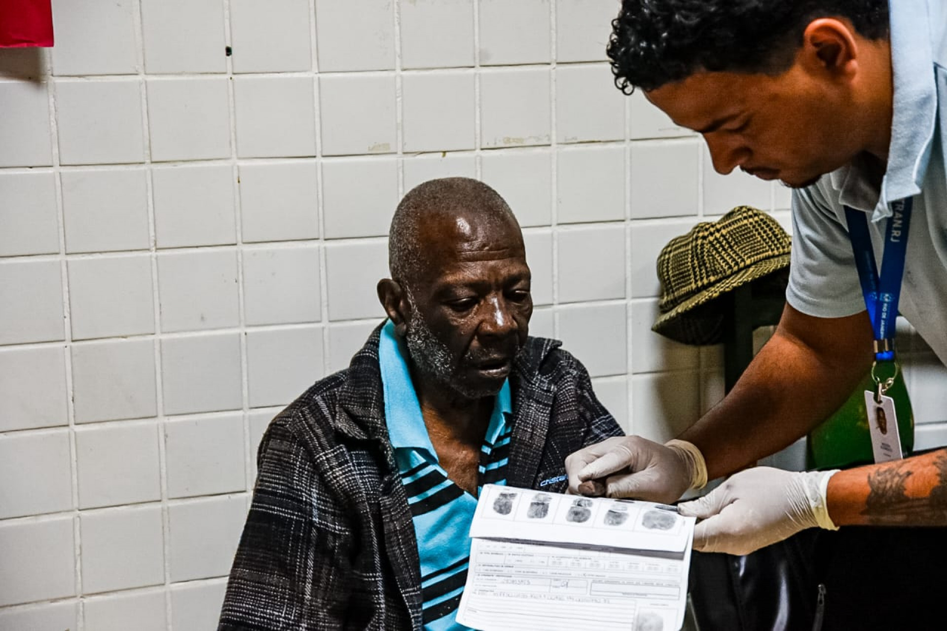 Idosos do abrigo Doce Morada, em Sepetiba, participam de ação do Detran RJ para emissão da nova Carteira de Identidade Nacional - Alexandre Simonini/Detran RJ