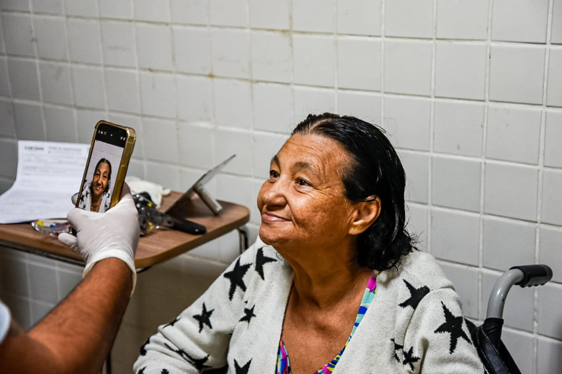 Idosos do abrigo Doce Morada, em Sepetiba, participam de ação do Detran RJ para emissão da nova Carteira de Identidade Nacional - Alexandre Simonini/Detran RJ