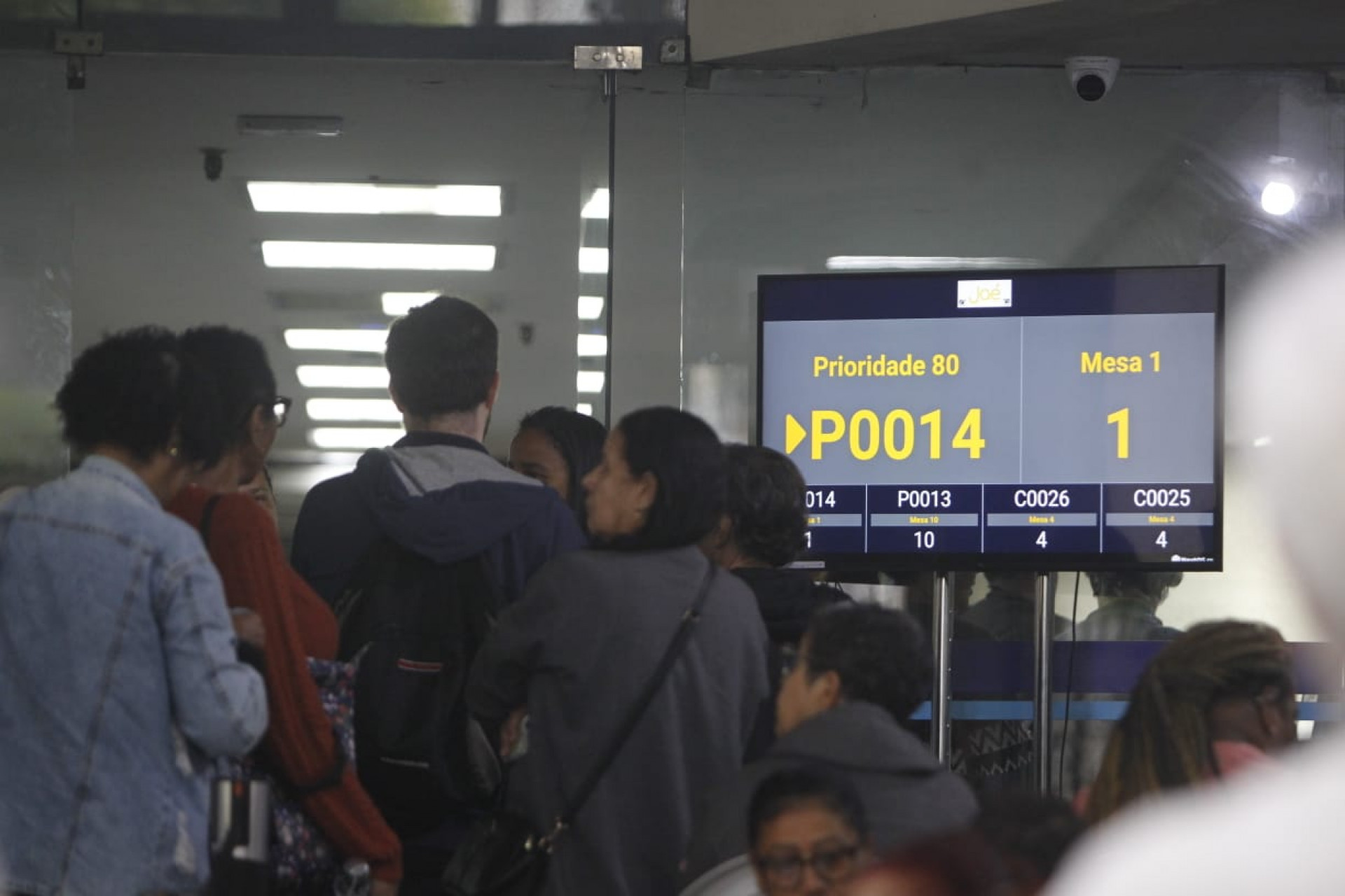 Passageiros lotam posto do Ja&eacute;, em Botafogo, no quinto dia de obrigatoriedade para gratuidade - Reginaldo Pimenta / Ag&ecirc;ncia O Dia