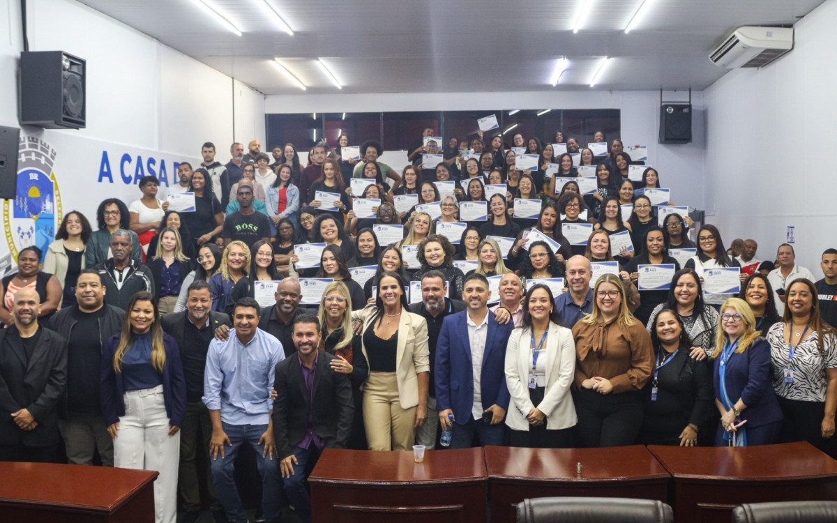 O curso contou com a participação de 61 profissionais de Educação, secretários e vereadores