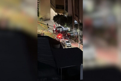 Casal é atingido por tiros ao sair de shopping no centro de Florianópolis