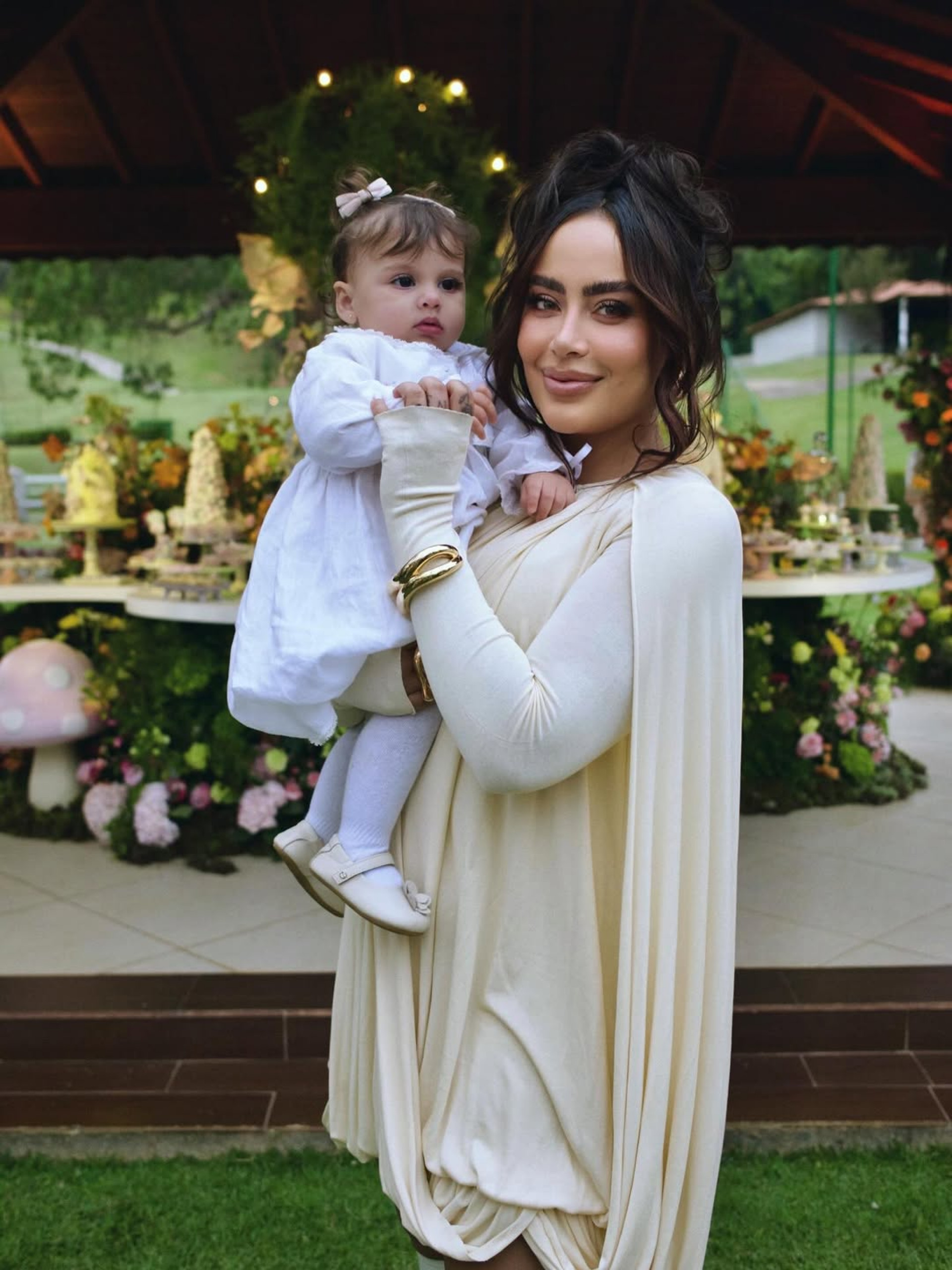 Rafaella Santos e a sobrinha Helena - Reprodução / Instagram