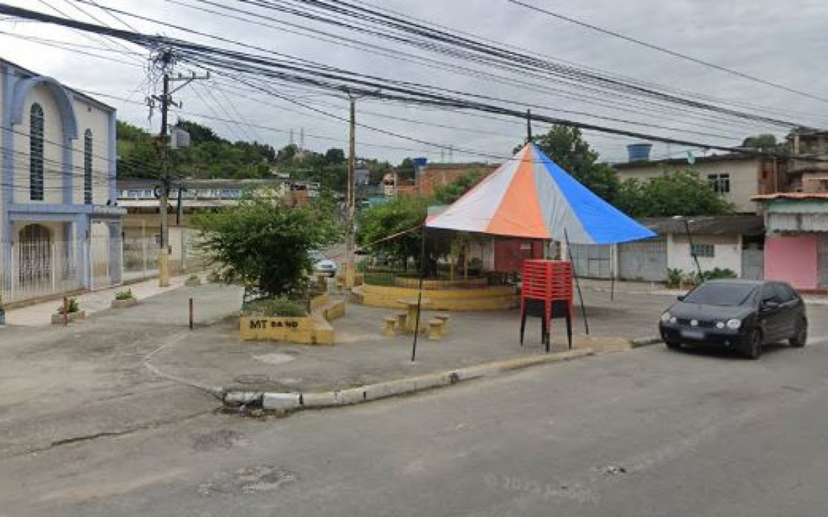 Douglas tinha um 'churrasquinho' no Parque Fluminense, em Duque de Caxias - Google Street View