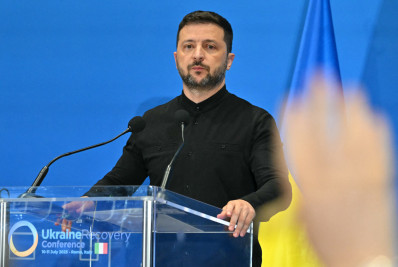 Zelensky diz que EUA propõe uma 'zona econômica livre' e sem tropas no leste da Ucrânia