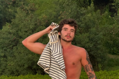 Marido de Sasha, João Lucas se descuida e mostra demais em clique