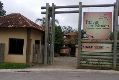 Exposição celebra acervo histórico da Fundação de Cultura de Rio das Ostras