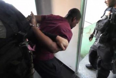 Operação mira ladrões de carros de luxo que assaltaram chef Felipe Bronze