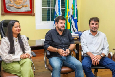 Prefeitos de Quissamã e Macaé discutem parcerias regionais em encontro institucional