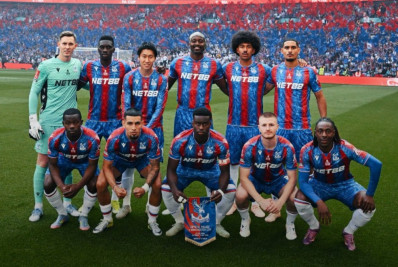 Clube inglês que tem Textor como um dos acionistas é excluído da Liga Europa