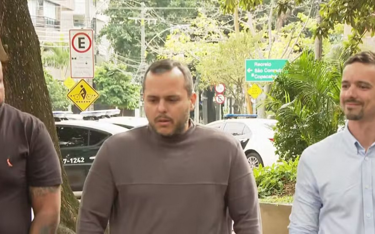 Vinicius Drumond chegou na DHC acompanhado de um advogado e de uma testemunha