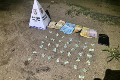 Polícia apreende droga após abordagem a carro suspeito em Rio das Ostras