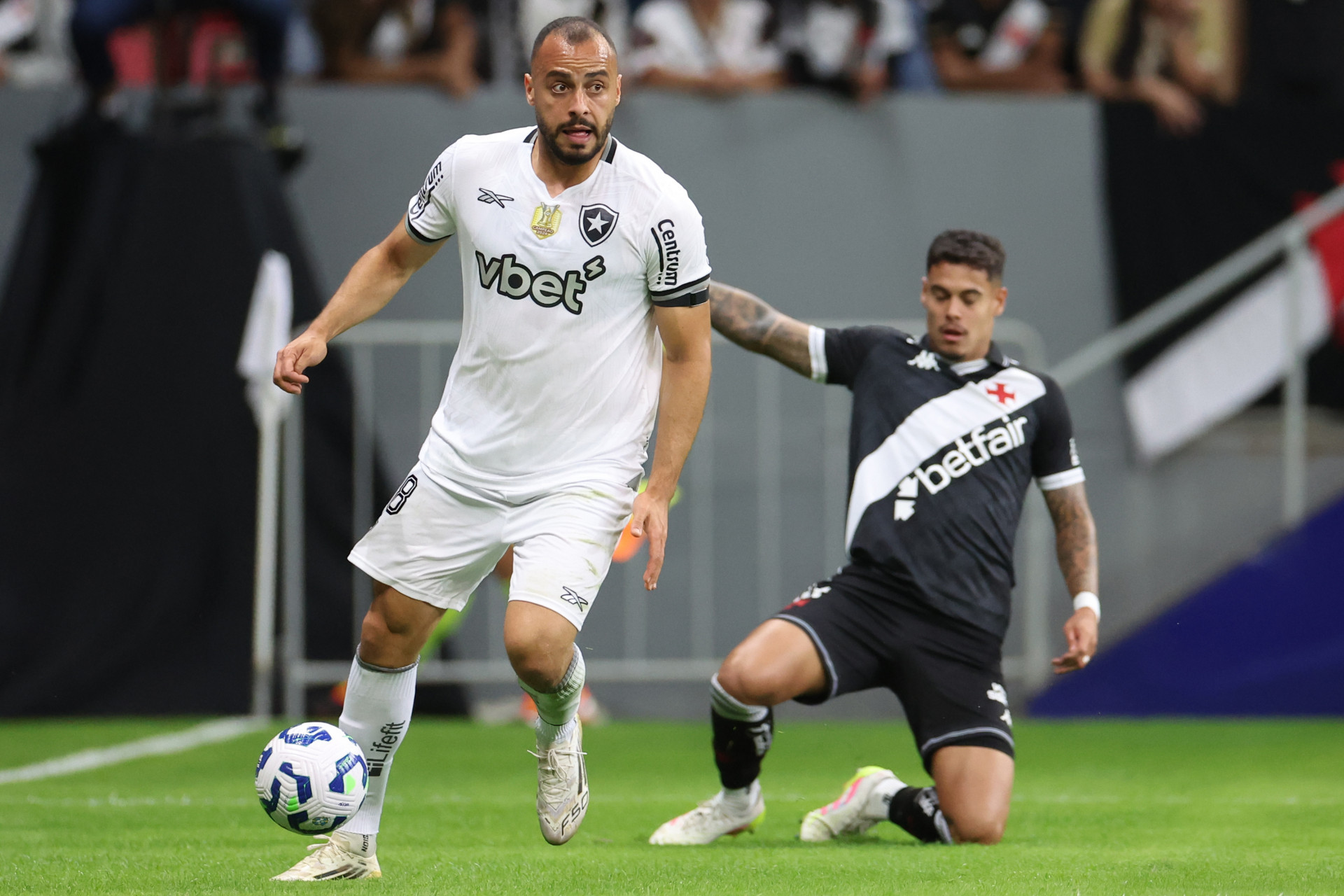 Cabral. Vasco x Botafogo pelo Campeonato Brasileiro no Estadio Mane Garrincha. 12 de Julho de 2025, Brasilia, DF, Brasil. Foto: Vitor Silva/Botafogo. 
Imagem protegida pela Lei do Direito Autoral Nº 9.610, DE 19 DE FEVEREIRO DE 1998. Sendo proibido qualquer uso comercial, remunerado e manipulacao/alteracao da obra.
 - Vitor Silva/Botafogo