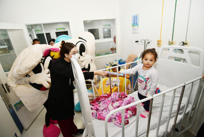 HGNI promove ação lúdica de conscientização sobre saúde bucal com crianças internadas