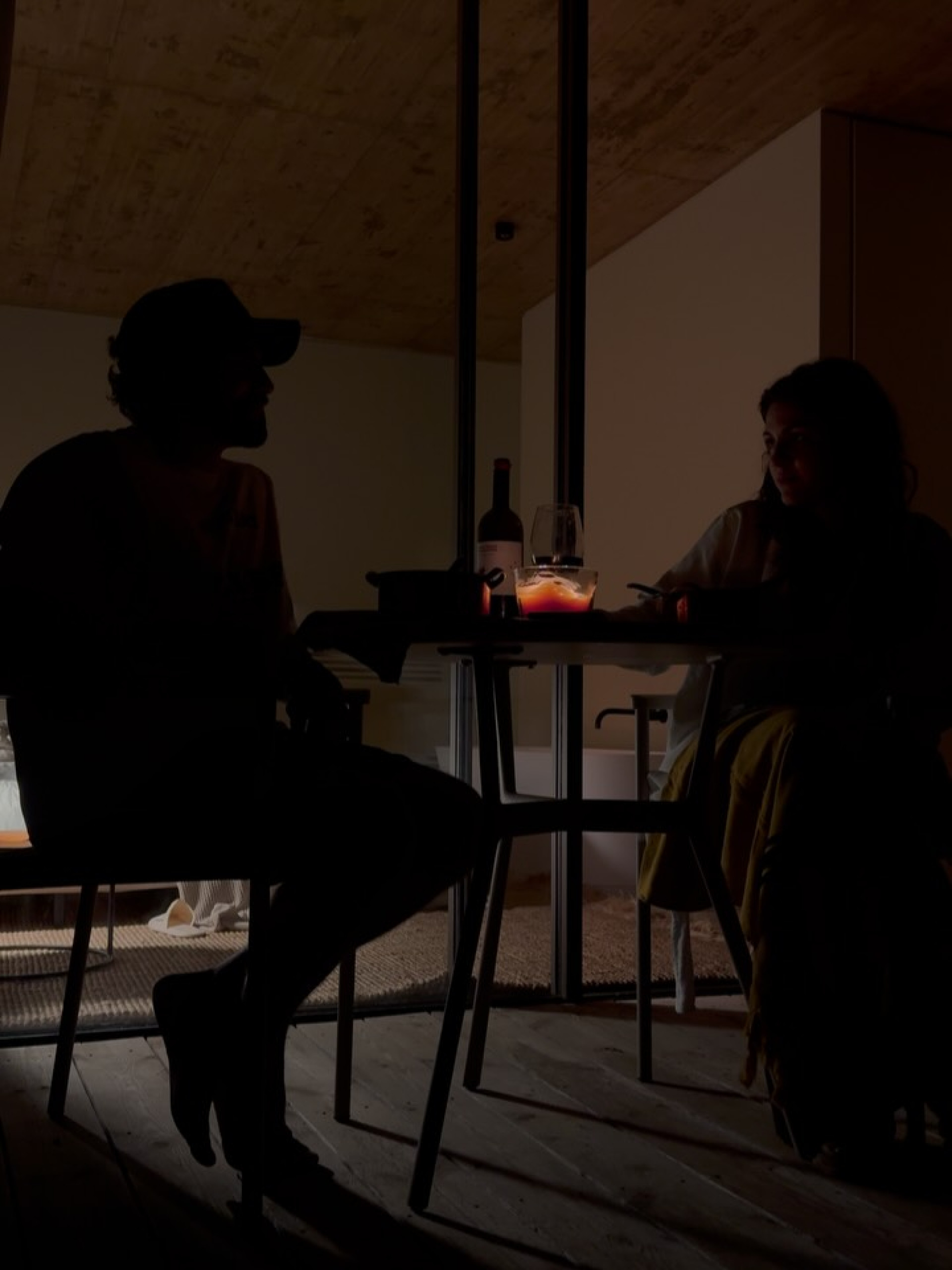 Caio Castro surge em clima de romance com atriz Vitória Bohn
 - Reprodução / Instagram