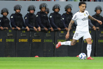 Forma de pagamento vira entrave em negociação do Al-Rayyan por Gregore, do Botafogo