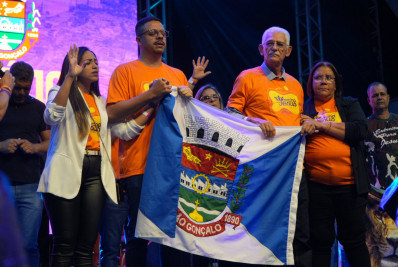 Marcha para Jesus 2025 atrai milhares de gonçalenses
