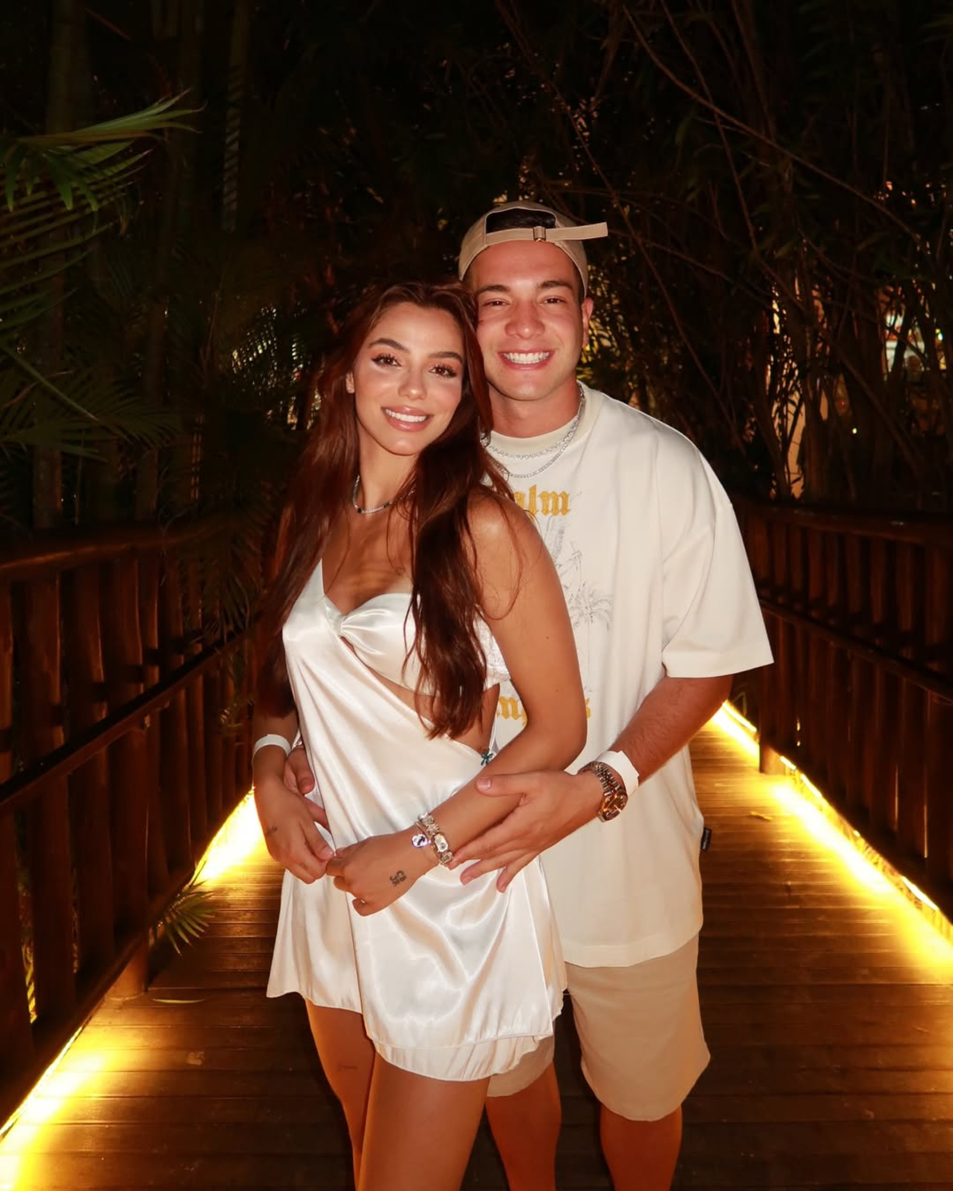 Keyt, irmã gêmea de Key Alves, serão madrinha do bebê junto do parceiro  - Reprodução/Instagram 