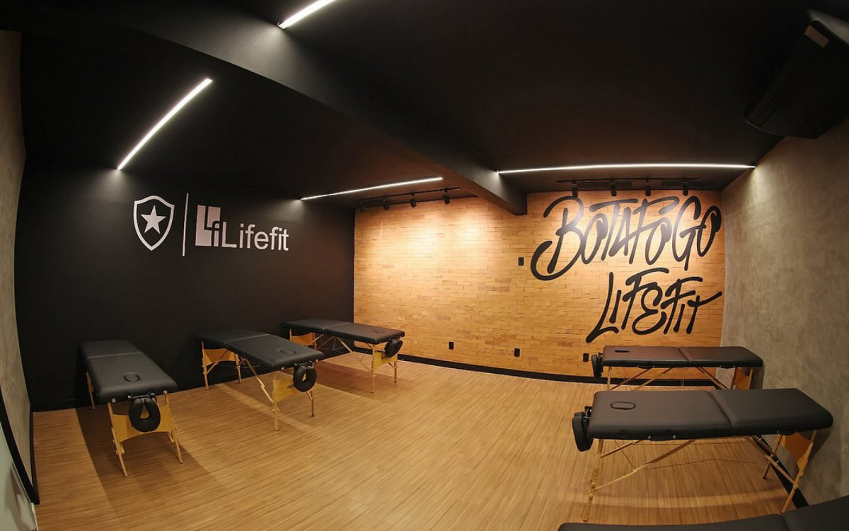 Botafogo inaugura área molhada do Estádio Nilton Santos - Vitor Silva