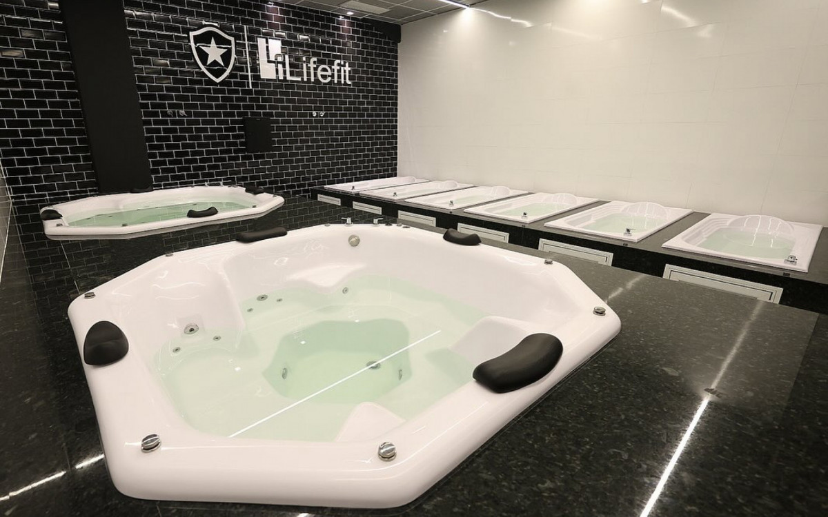 Botafogo inaugura área molhada do Estádio Nilton Santos - Vitor Silva