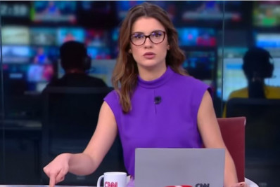 Apresentadora chama Bolsonaro de 'Bozo' ao vivo