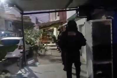 Vídeo! PM realiza operação em comunidades de Vargem Pequena