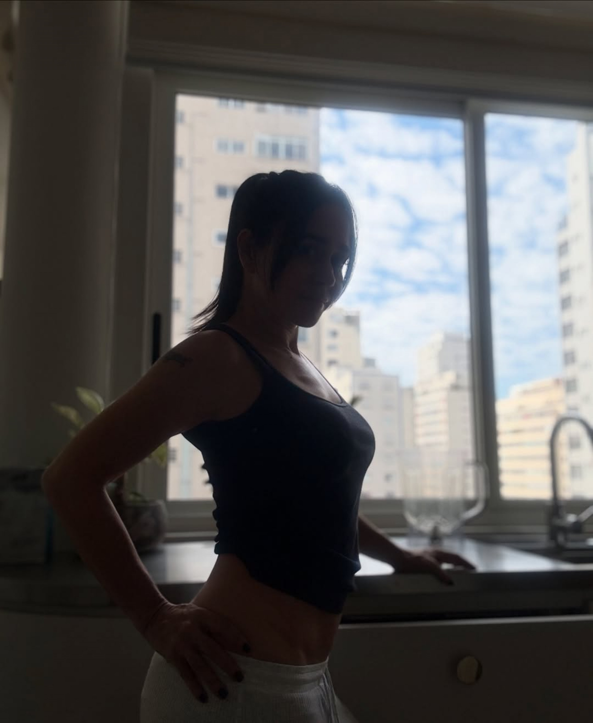 Alessandra Negrini surge belíssima em novas fotos - Reprodução / Instagram