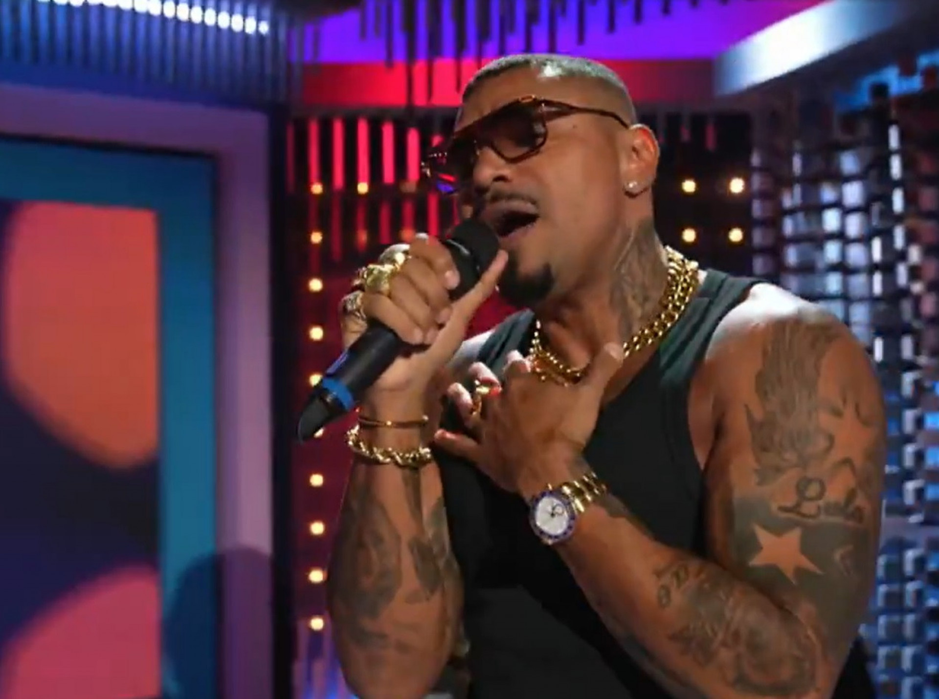 Naldo durante o TVZ - Reprodução de vídeo