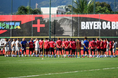 Diretor de time europeu revela que tentou contratar Filipe Luís antes do Flamengo