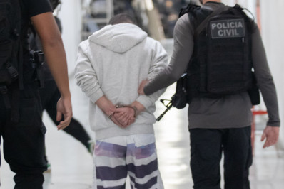 Polícia prende 14 pessoas em ação contra esquema de roubo e receptação de cargas