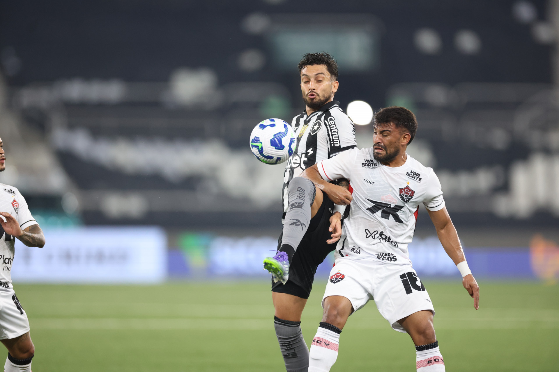 Botafogo x Vitoria pelo Campeonato Brasileiro no Estadio Nilton Santos. 16 de Julho de 2025, Rio de Janeiro, RJ, Brasil. Foto: Vitor Silva/Botafogo.  - Vítor Silva/Botafogo